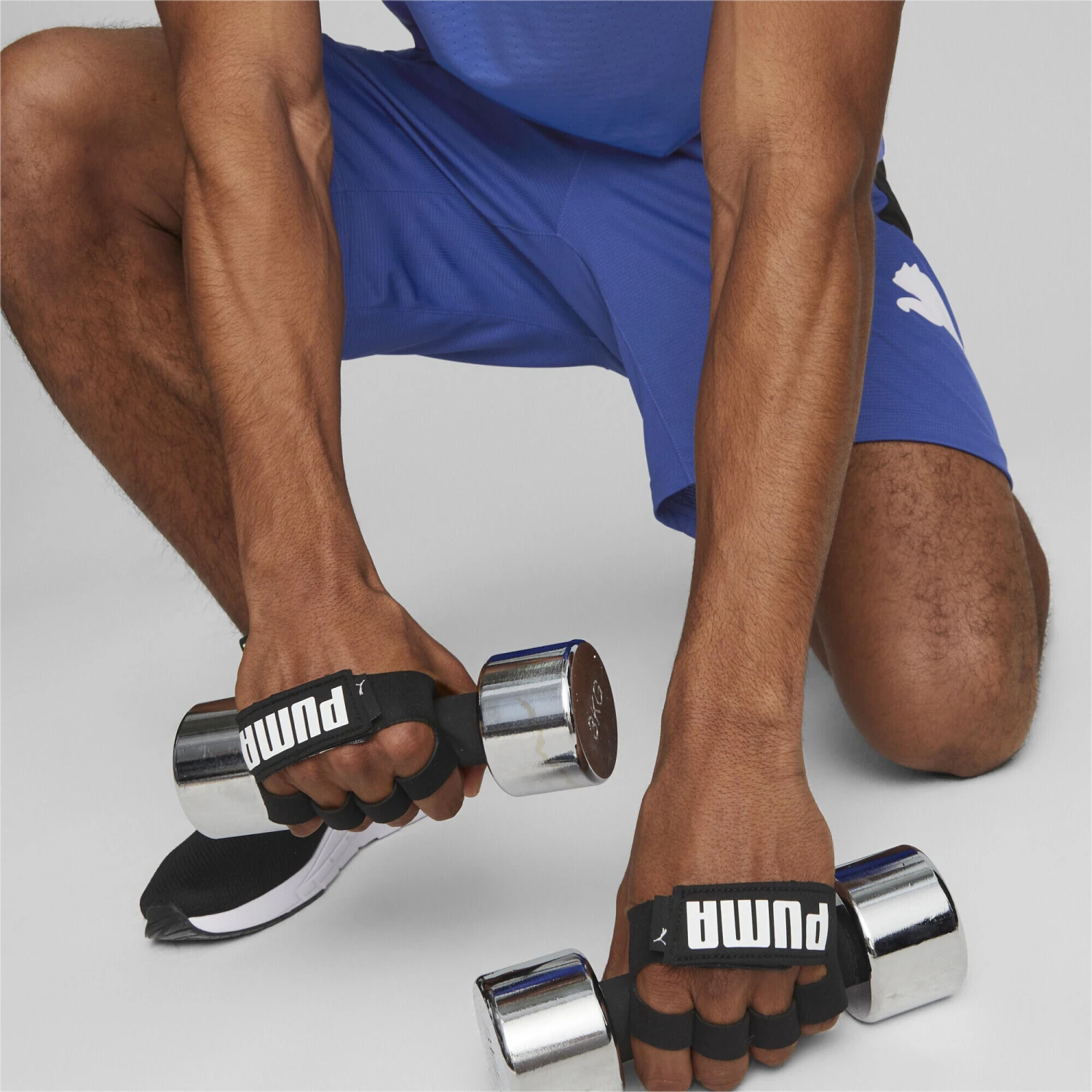 PUMA Unisex Essential Training Grip Gloves - Black - Image 4