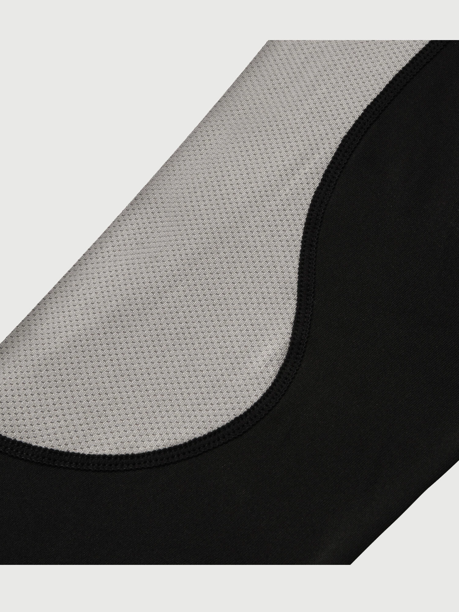 Men's SuperThermal Baselayer Long Sleeve Crew Neck Top - Image 17